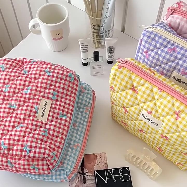 Borsa per il Trucco a Quadrett - Skincare B Erl recensione e prezzo